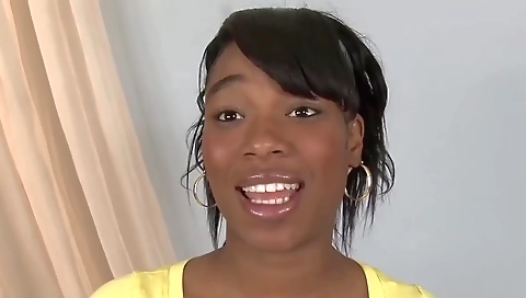 Sexy cutie has a little sex